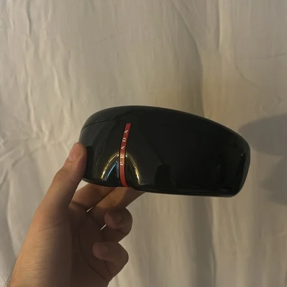 Prada LINEA ROSA sunglasses - Picture 4 of 4